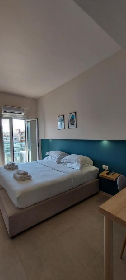 ホテル The Convo Athens Riviera エクステリア 写真