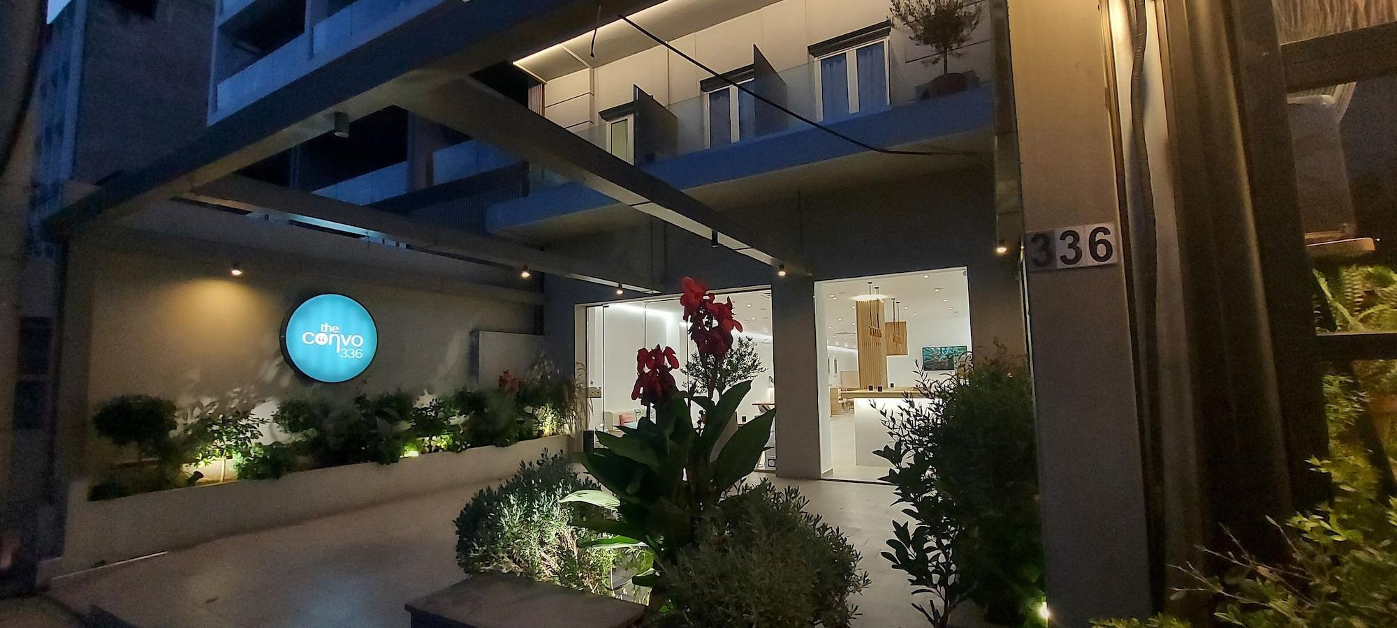 ホテル The Convo Athens Riviera エクステリア 写真